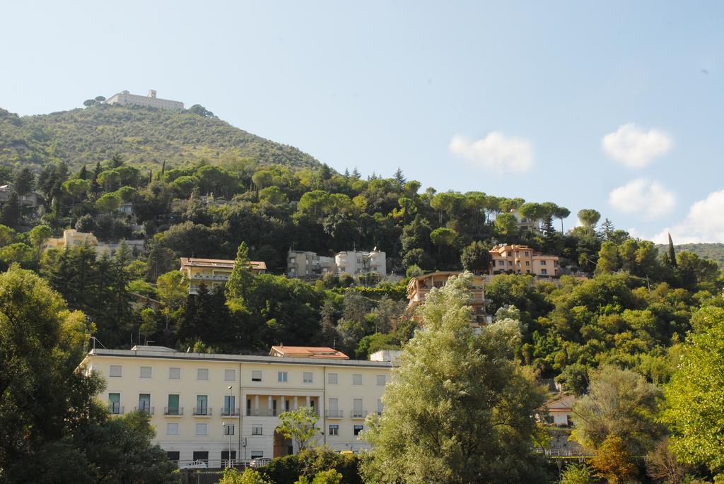 Appartement La Residenza Di Carolina à Cassino Extérieur photo